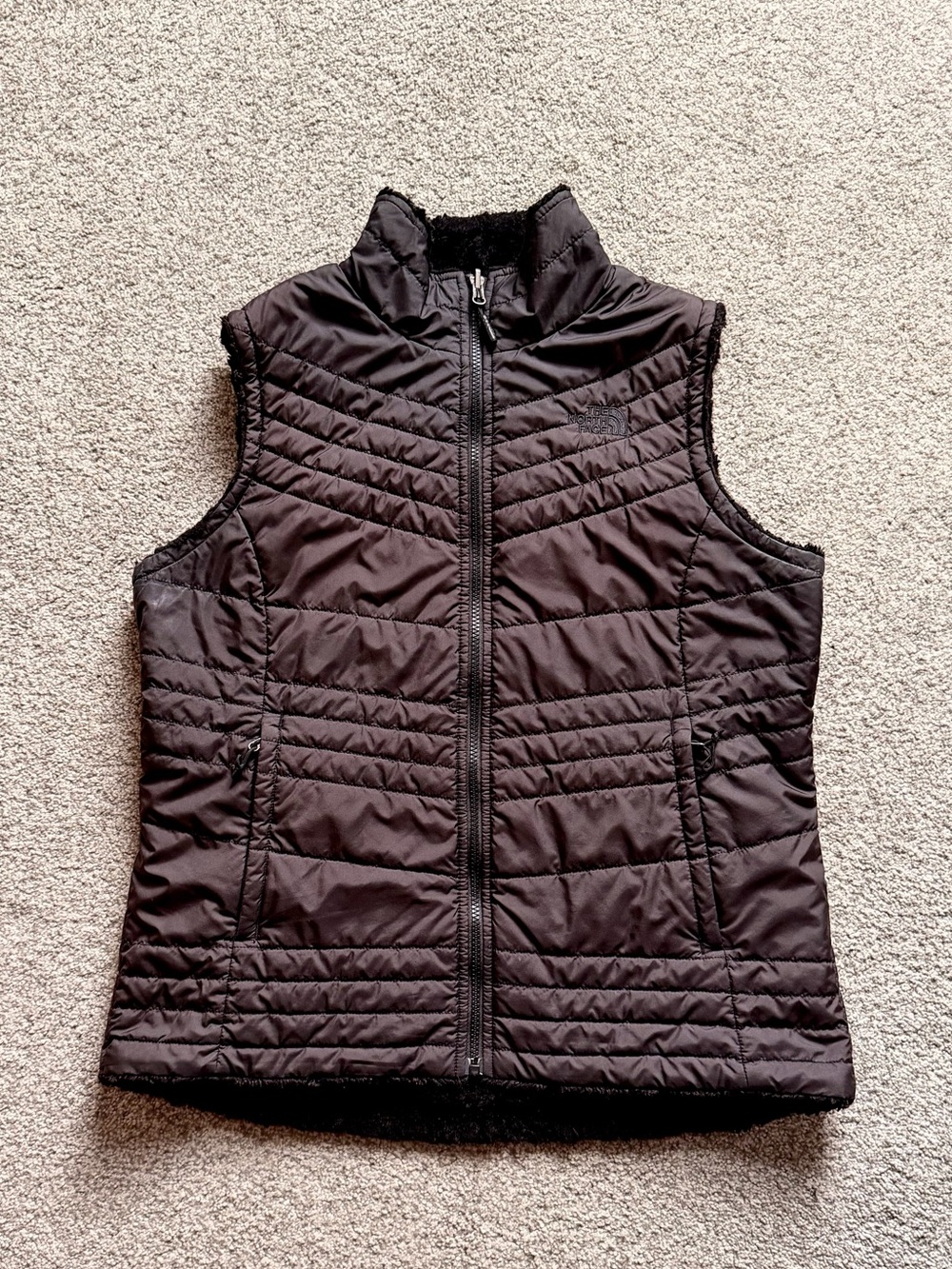The North Face Reversible Black Plush Fleece Vest - Picture 3 of 4